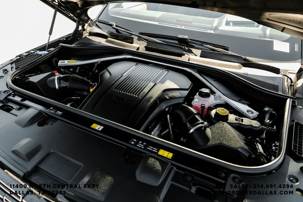Certified Used 2024 Black Land Rover SE image 34
