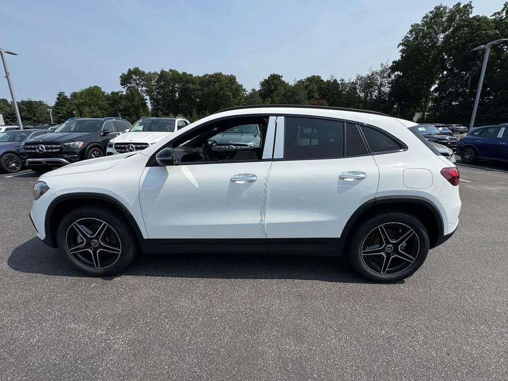 New 2026 White Mercedes-Benz GLA 250 image 11