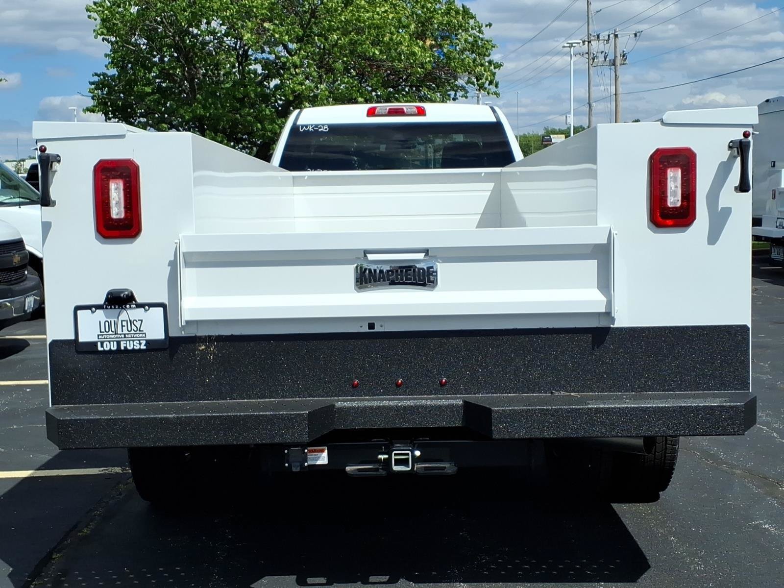 New 2026 Summit White Chevrolet Work Truck image 21