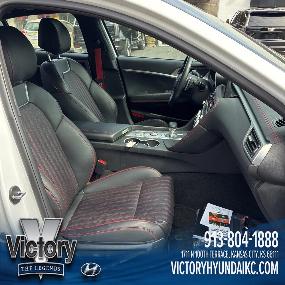 Used 2023 White Genesis 2.0T image 8