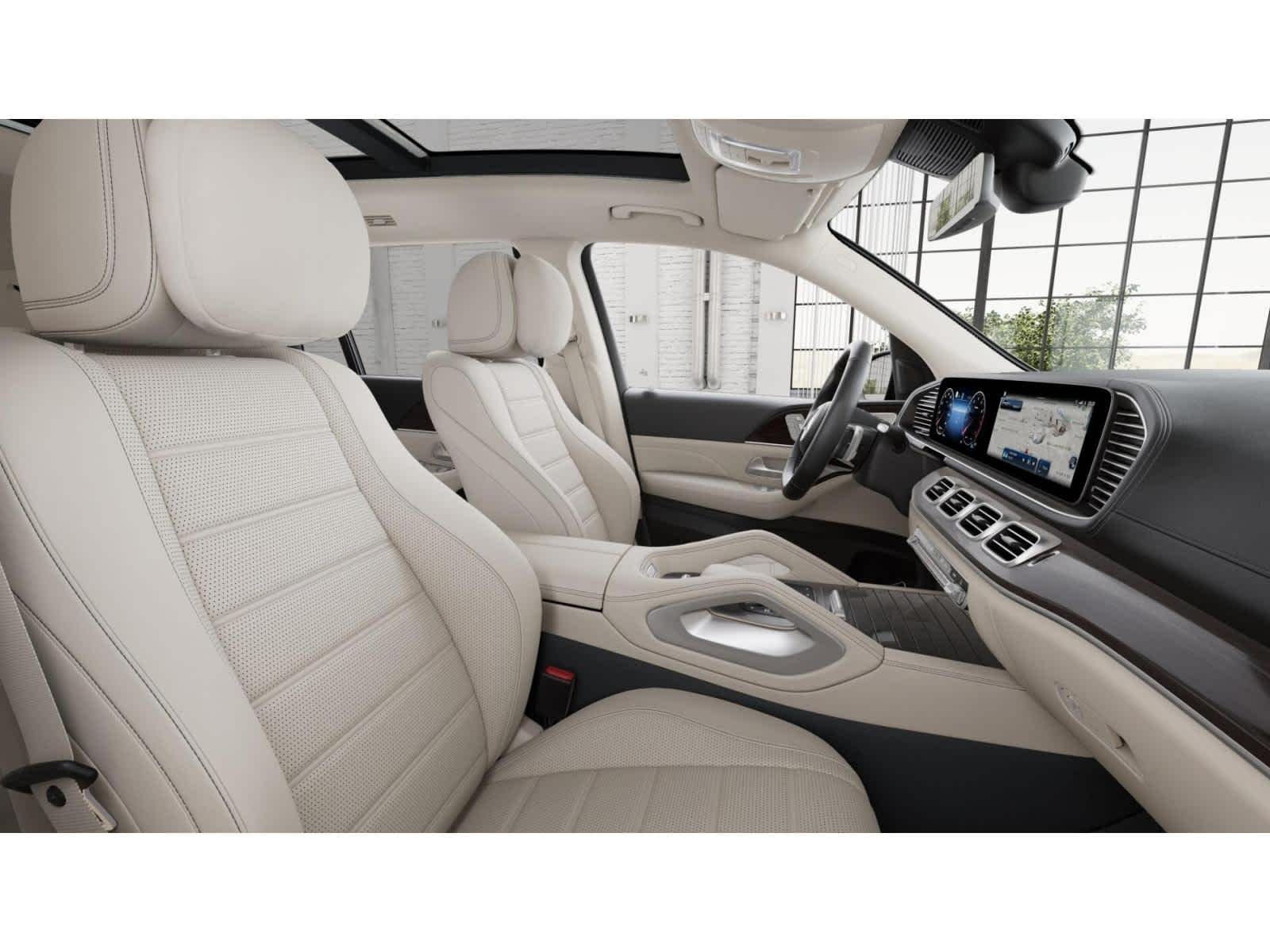 New 2026 MANUFAKTUR Moonlight White Metallic Mercedes-Benz GLS 580 image 3
