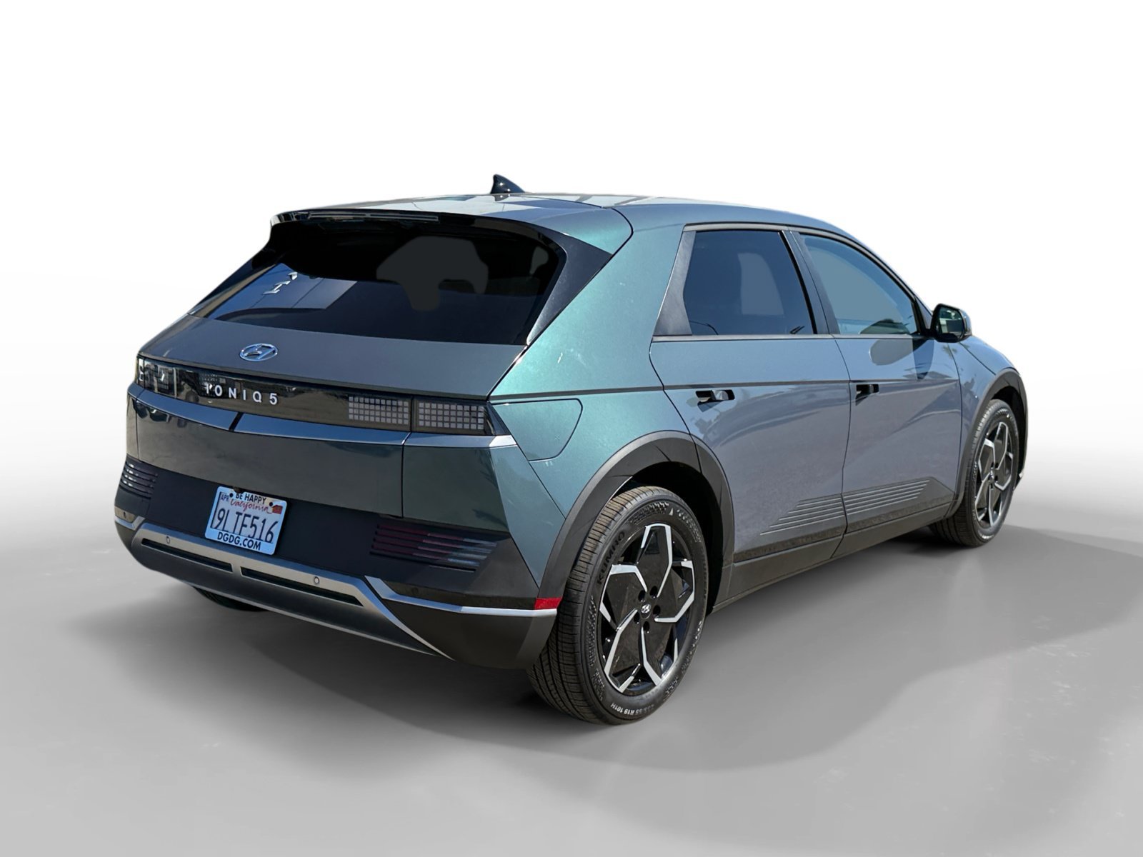 Certified Used 2024 Digital Teal Hyundai SEL image 5