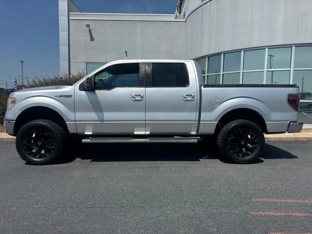 Used 2010 Silver Ford XLT image 11