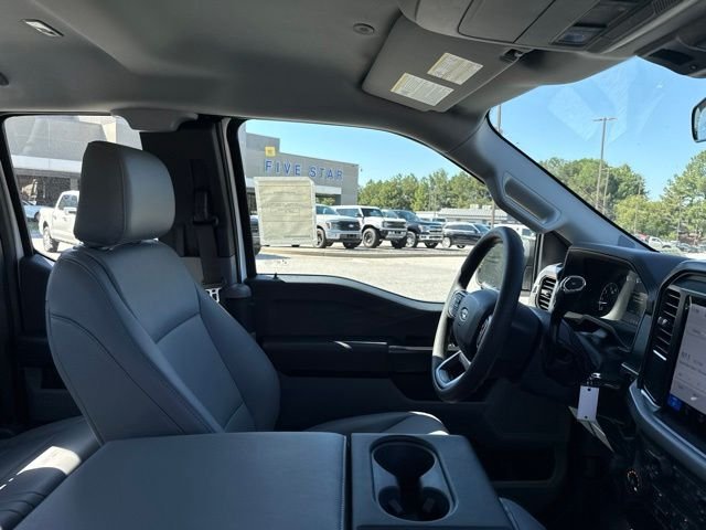 New 2026 Oxford White Ford XL image 15