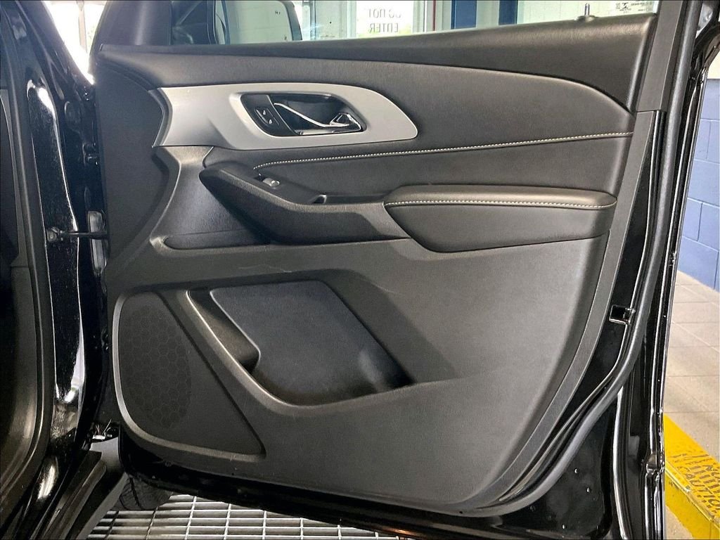 Used 2023 Black Chevrolet LT Leather image 12