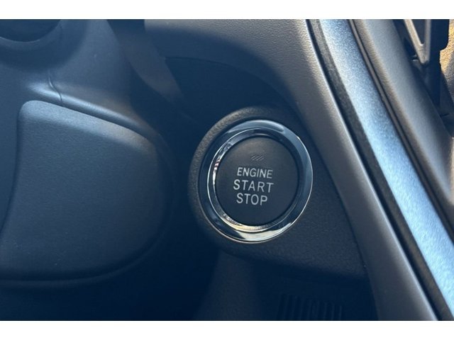 New 2026 CRYSTAL WHITE PEARL Subaru Limited Hybrid image 28