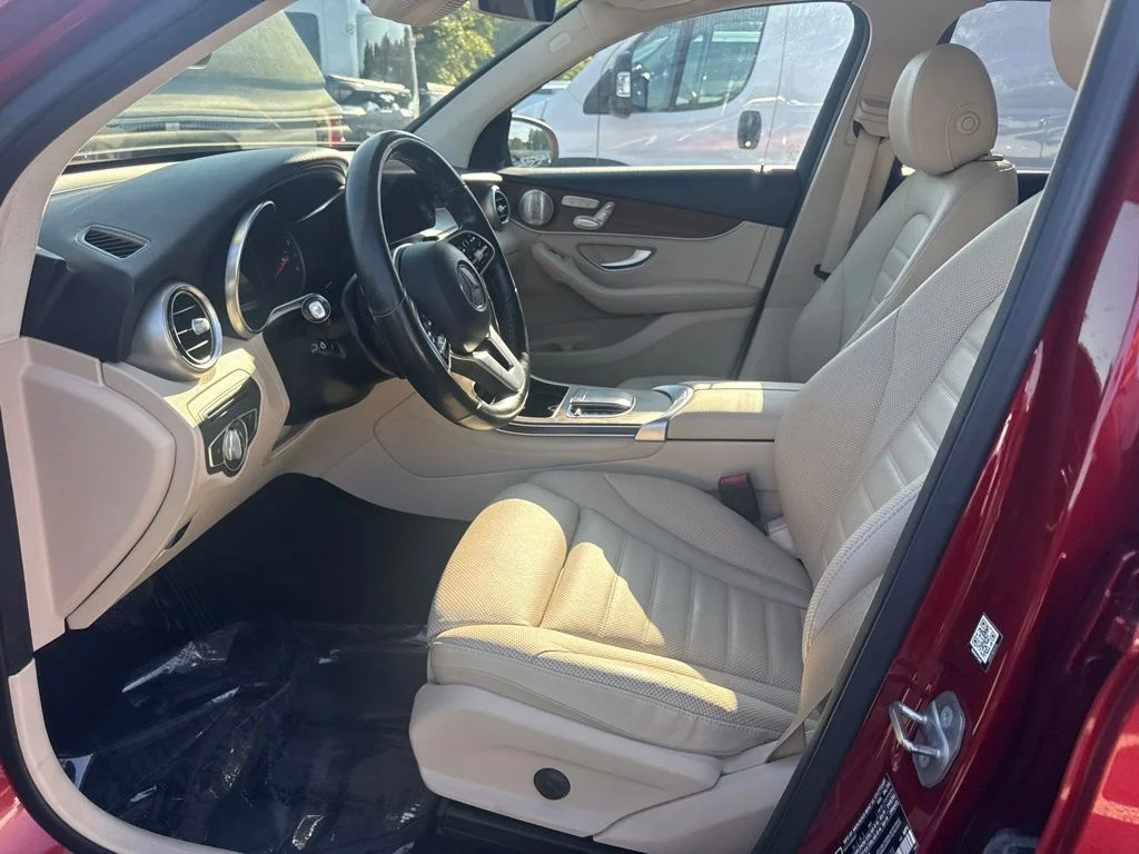 Used 2020 Red Mercedes-Benz GLC 300 image 3