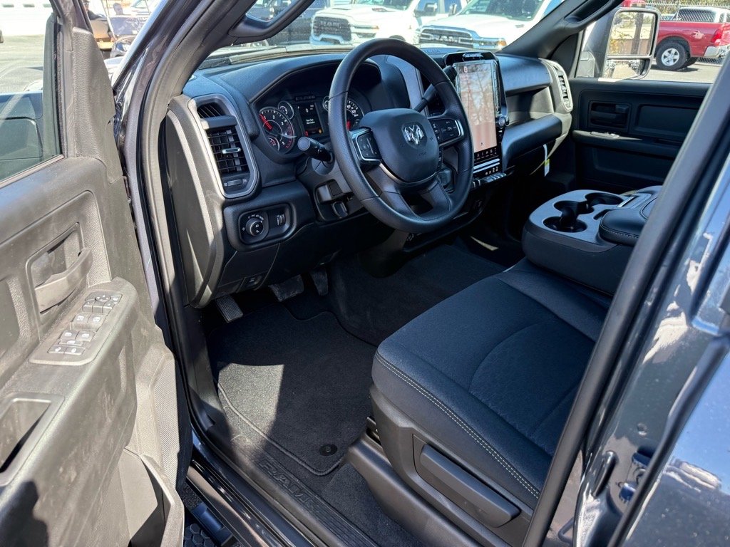 2026 Ram 3500 Tradesman photo 4