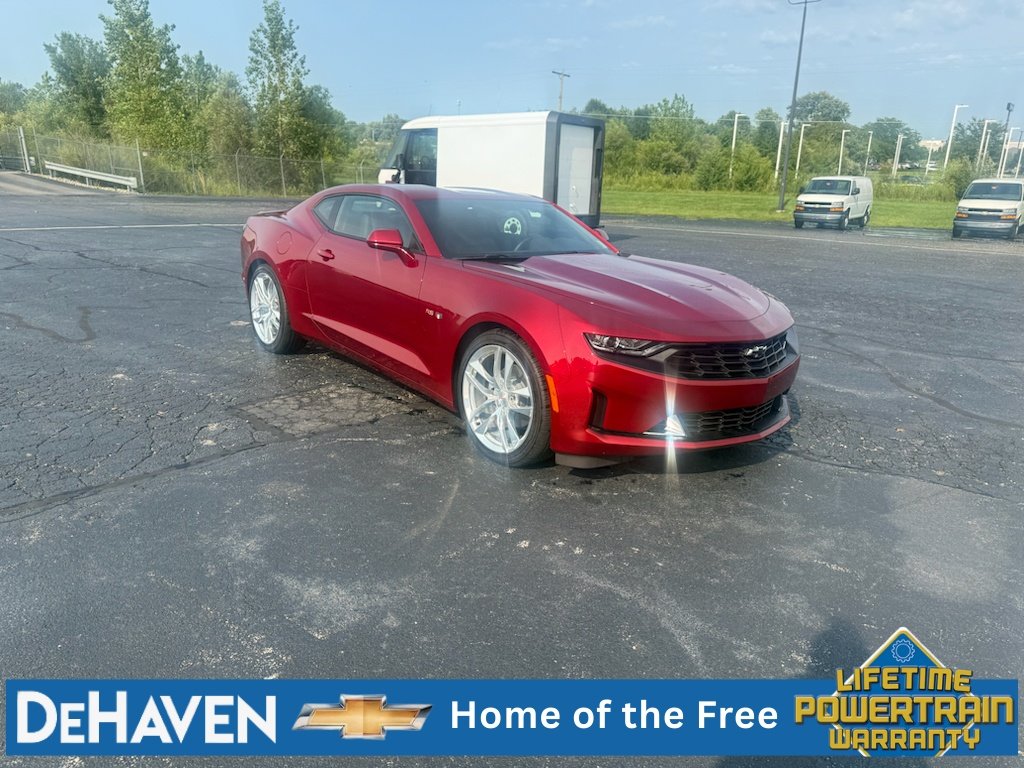 Used 2023 RADIANT RED TINTCOAT Chevrolet 2LT image 8