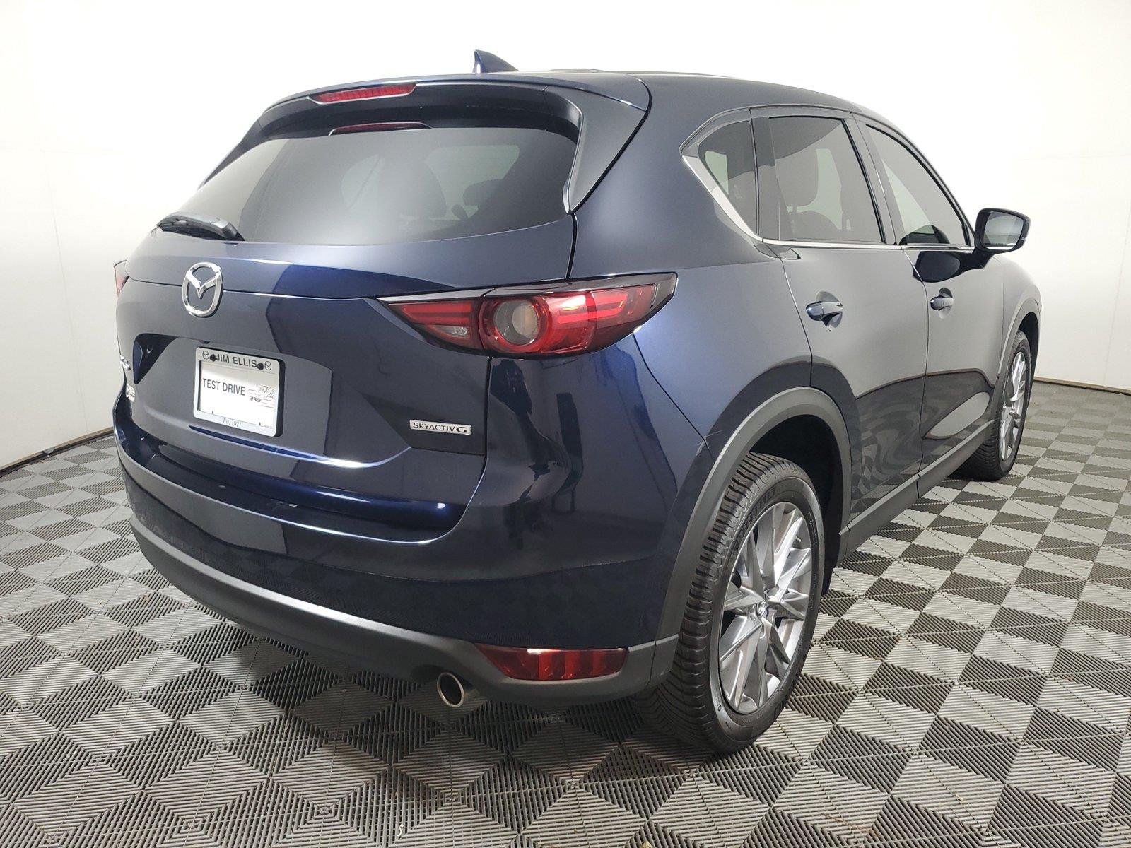 Used 2020 Deep Crystal Blue Mica Mazda Grand Touring image 4