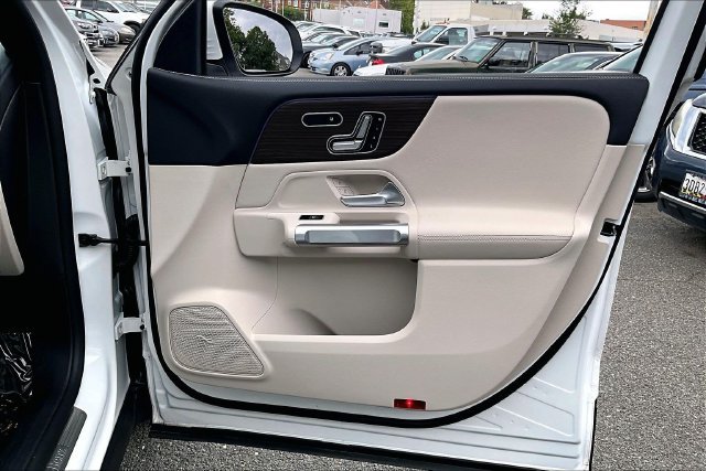 Used 2026 White Mercedes-Benz GLB 250 image 19
