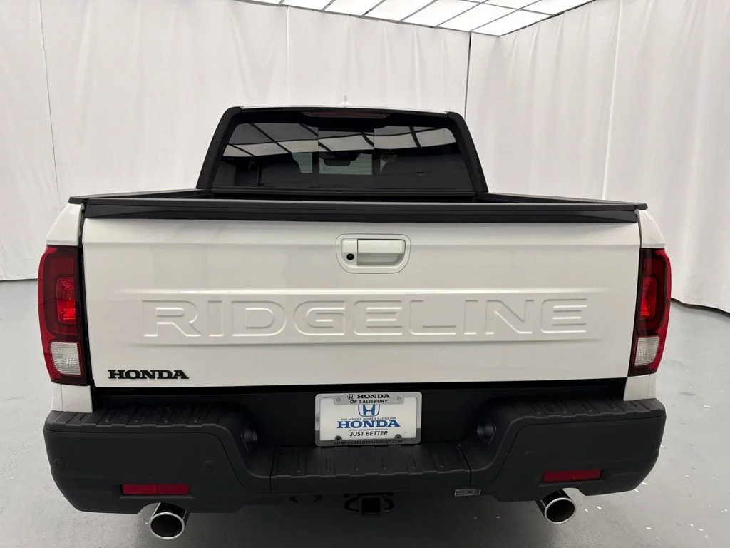 New 2026 Platinum White Pearl Honda Black Edition image 7