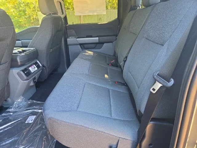 New 2026 Carbonized Gray Metallic Ford XLT image 26