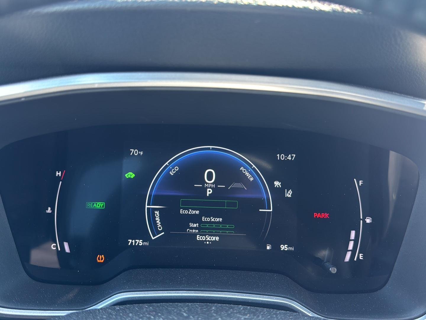 Used 2025 Wind Chill Pearl Toyota XSE image 8