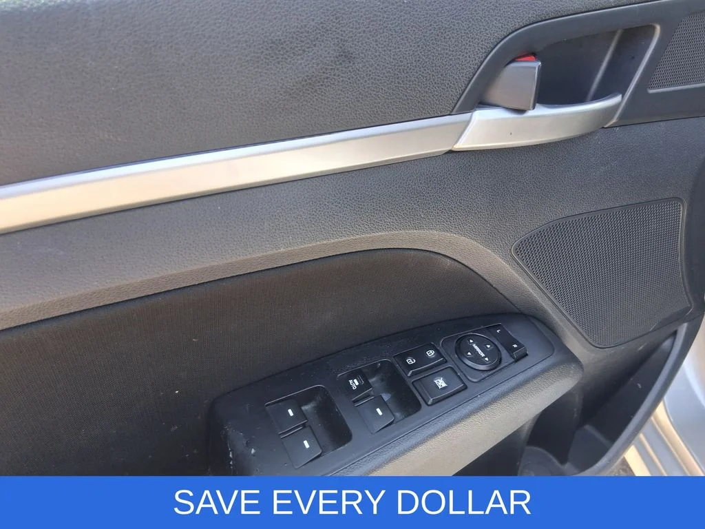 Used 2020 Silver Hyundai Value Edition image 11