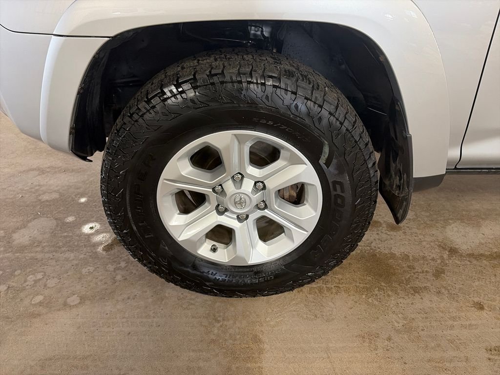 Certified Used 2020 Silver Toyota SR5 Premium image 10