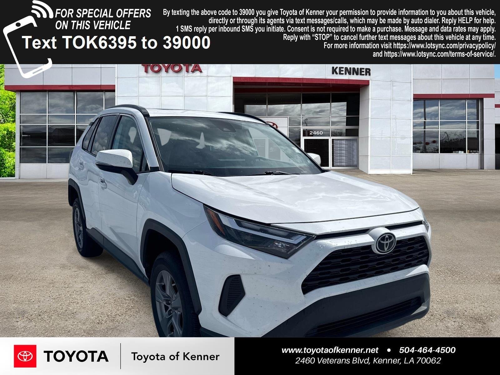 Used 2022 White Toyota XLE image 1
