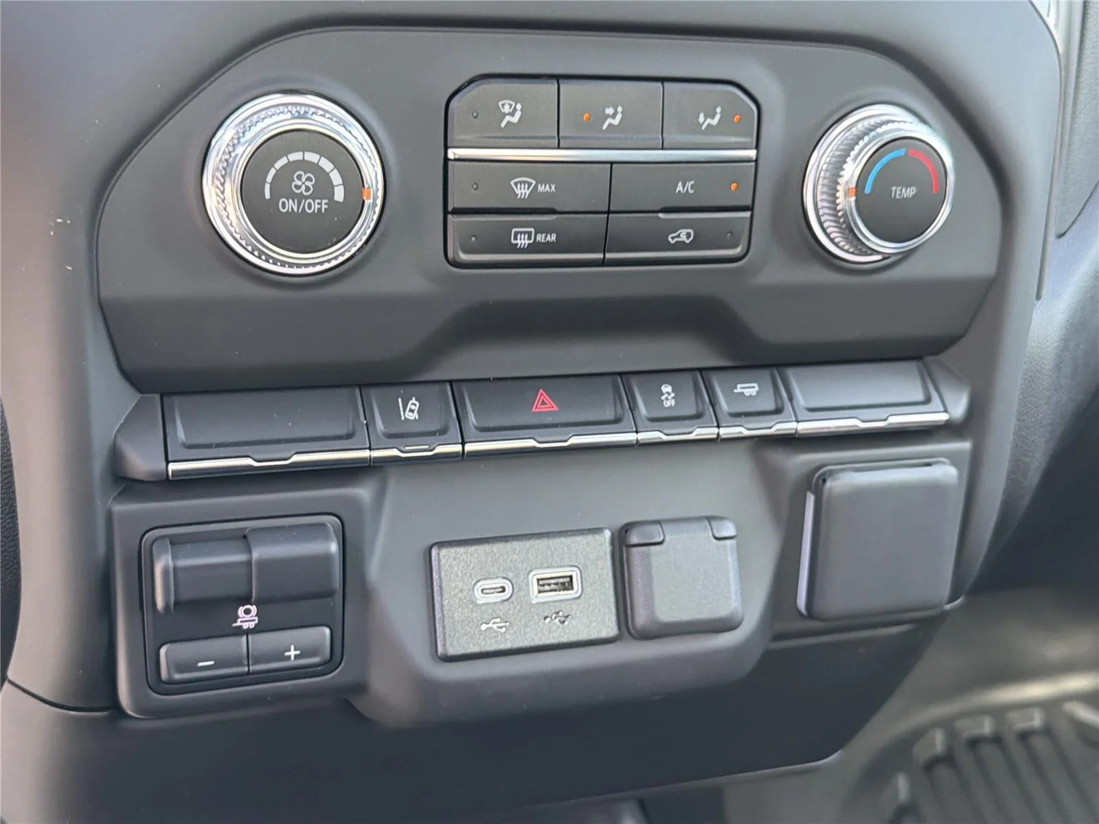 2025 GMC Sierra 2500HD Pro - Photo 27