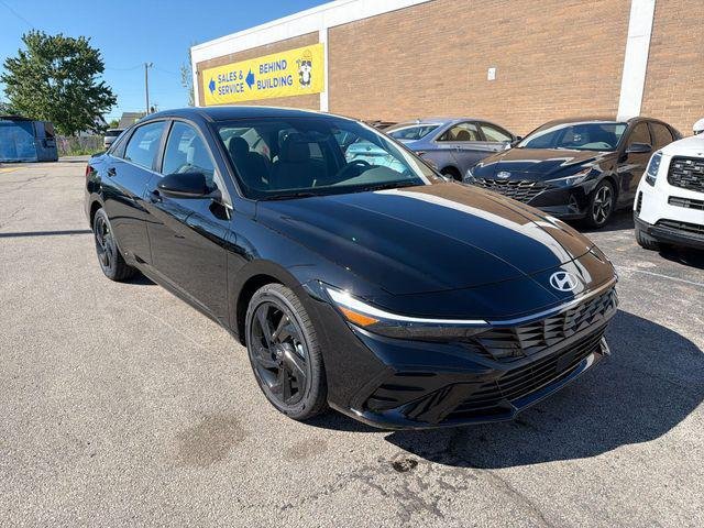 New 2026 Black Hyundai SEL Sport Premium image 11