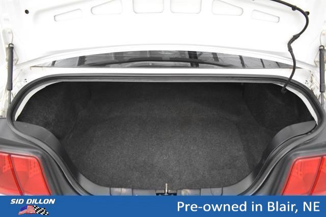Used 2005 Performance White Ford Premium image 7