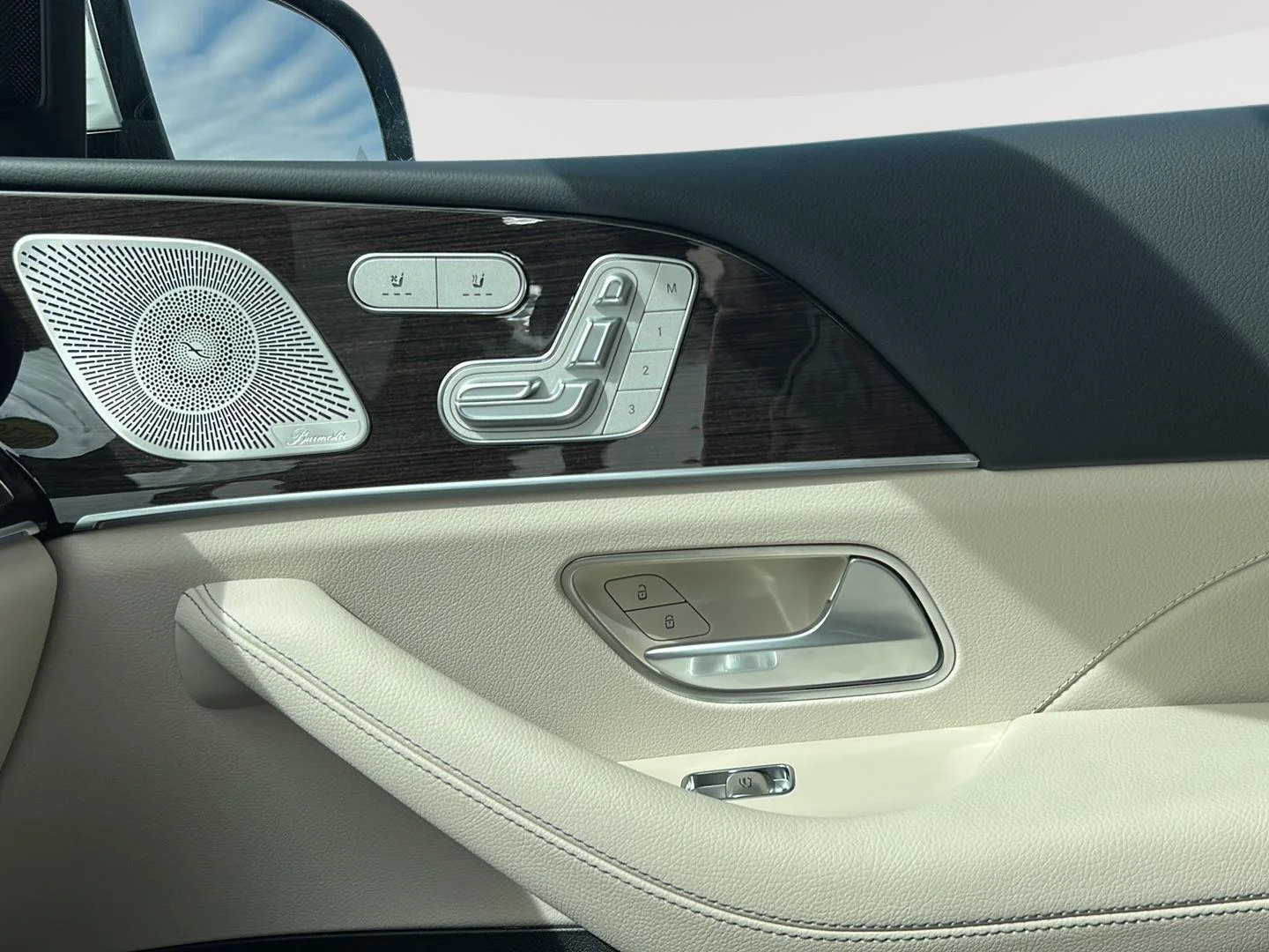 New 2026 Polar White Mercedes-Benz GLS 450 image 23