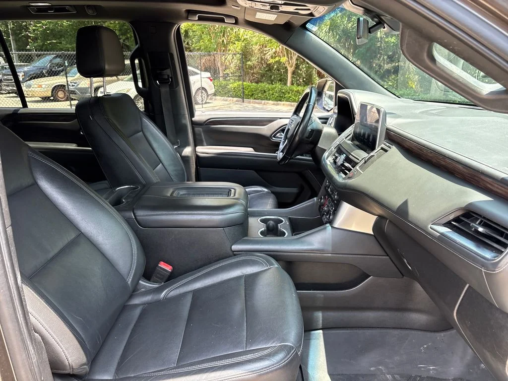 Used 2021 Gray Chevrolet LT image 29