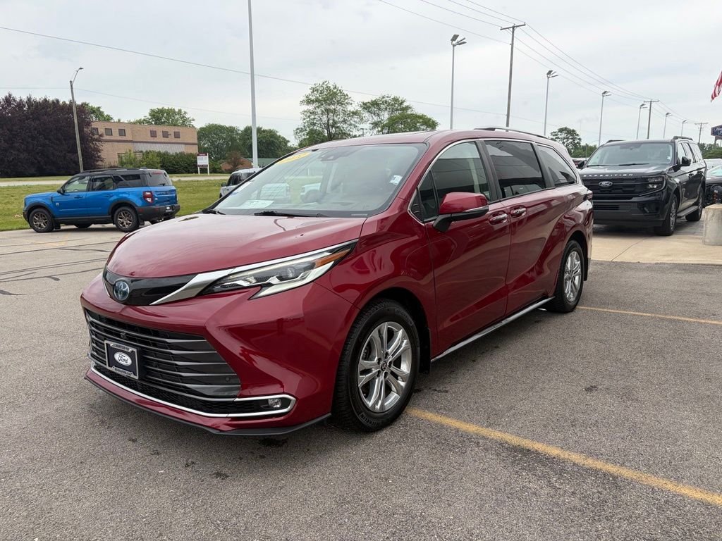 Used 2022 Ruby Flare Pearl Toyota Platinum image 33