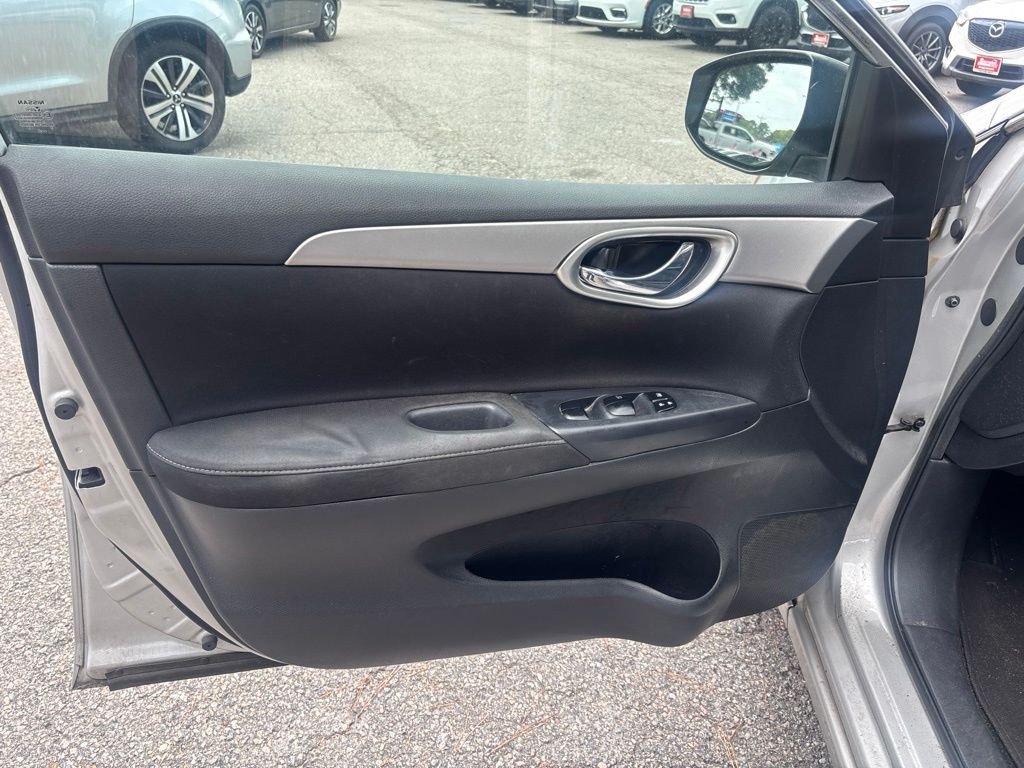 Used 2015 Silver Nissan S image 17
