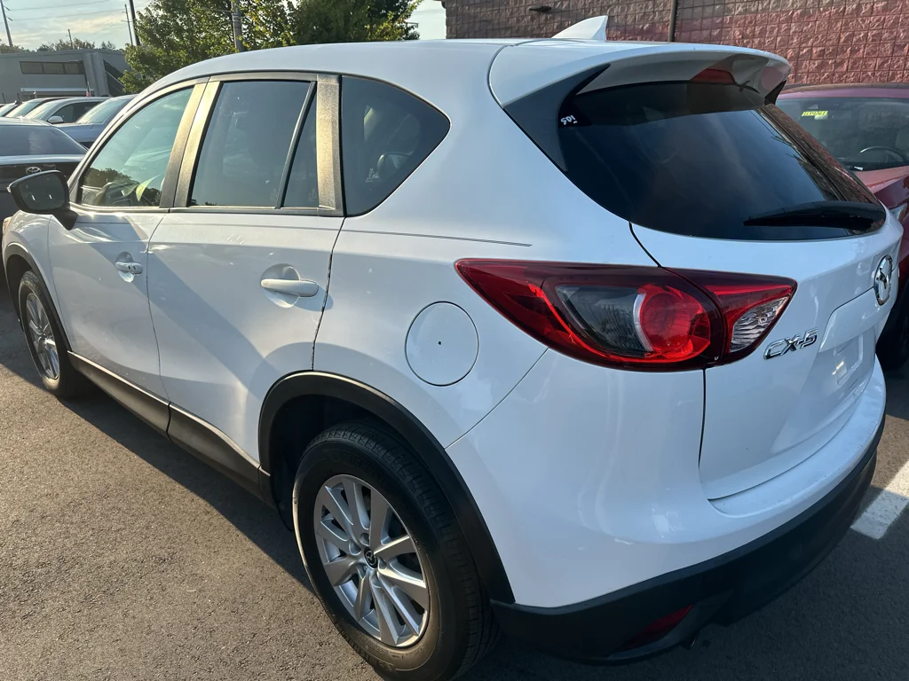 Used 2016 Crystal White Pearl Mica Mazda Touring image 3