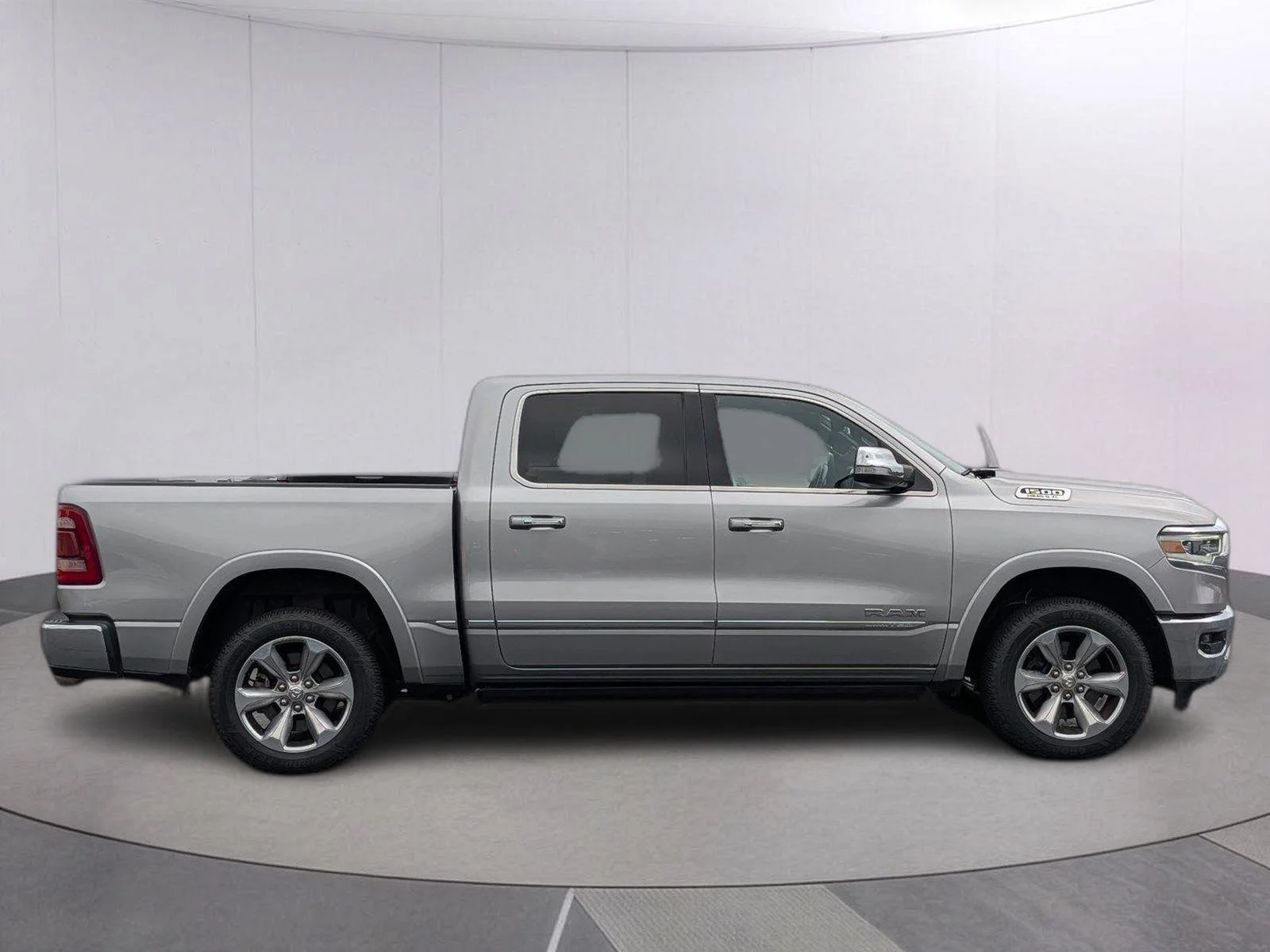 Used 2022 Billet Silver Metallic Clearcoat Ram Limited image 7