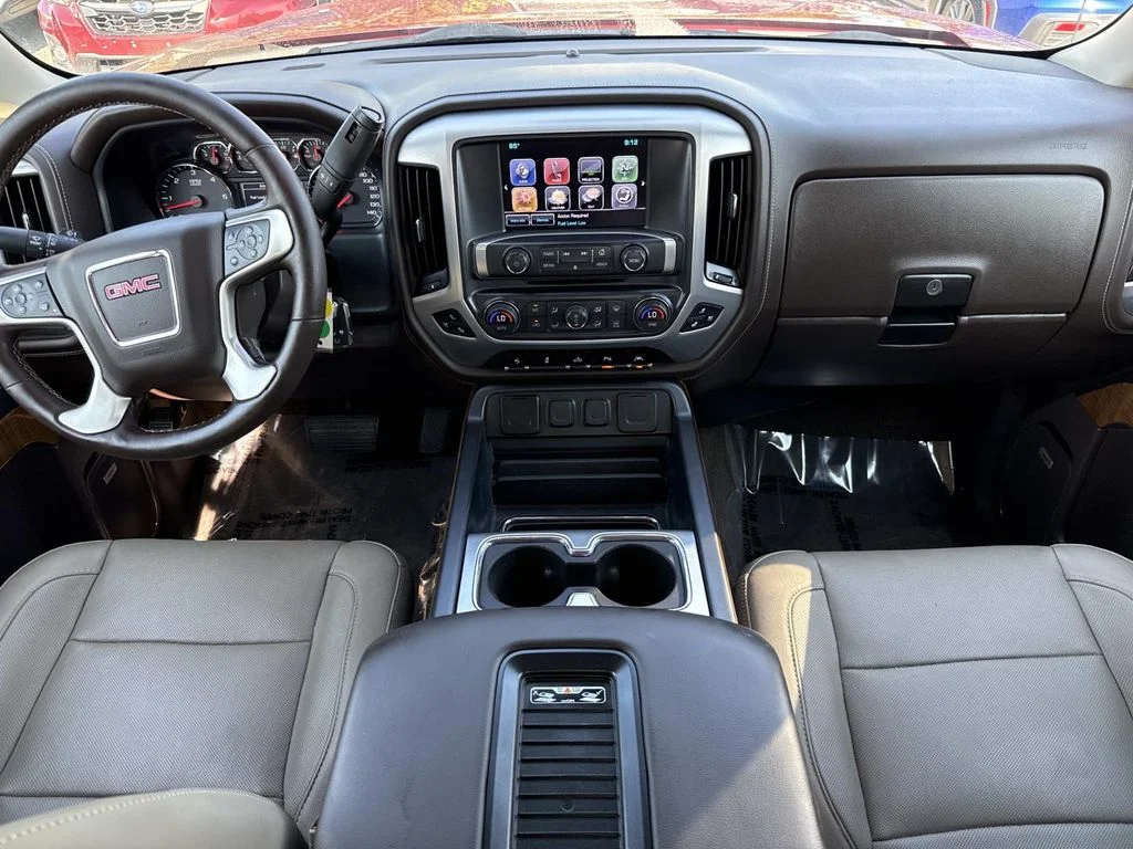 Used 2018 Red GMC SLT image 21