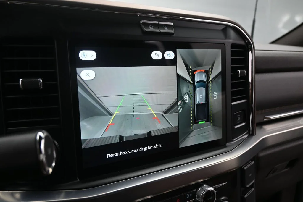 Used 2025 White Ford King Ranch image 17