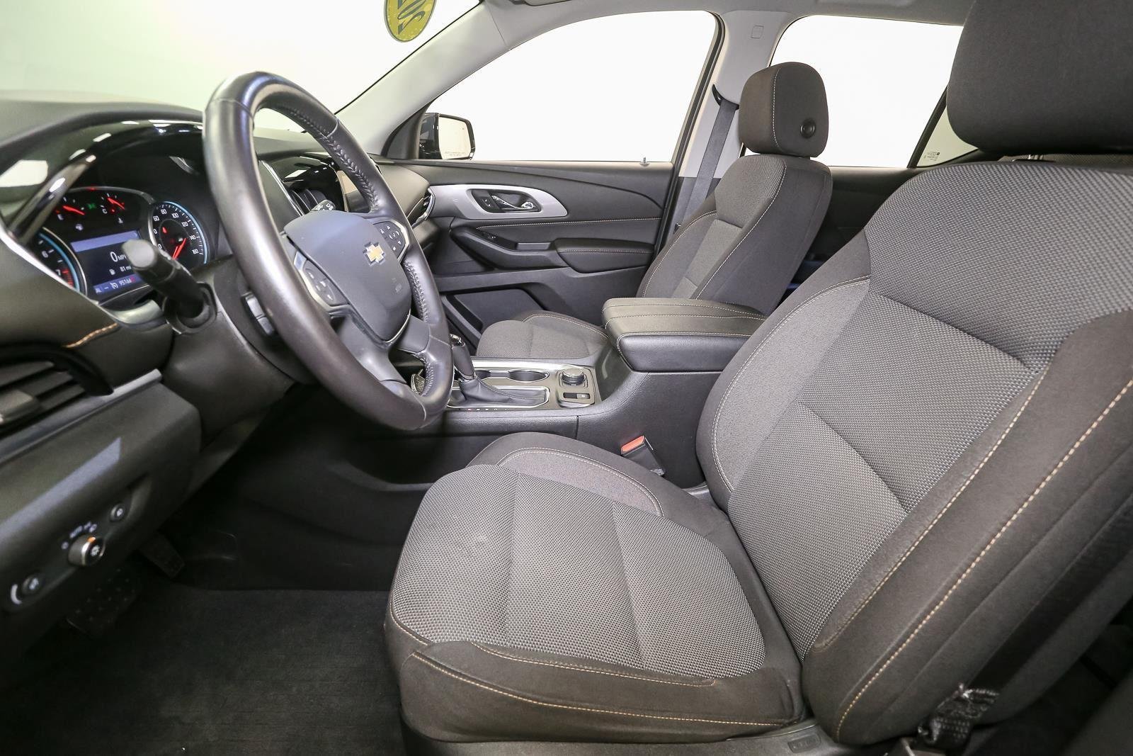 Used 2020 Graphite Metallic Chevrolet LT Cloth image 45