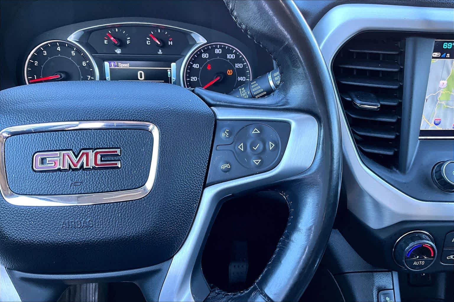 Used 2019 Quicksilver Metallic GMC SLT image 24