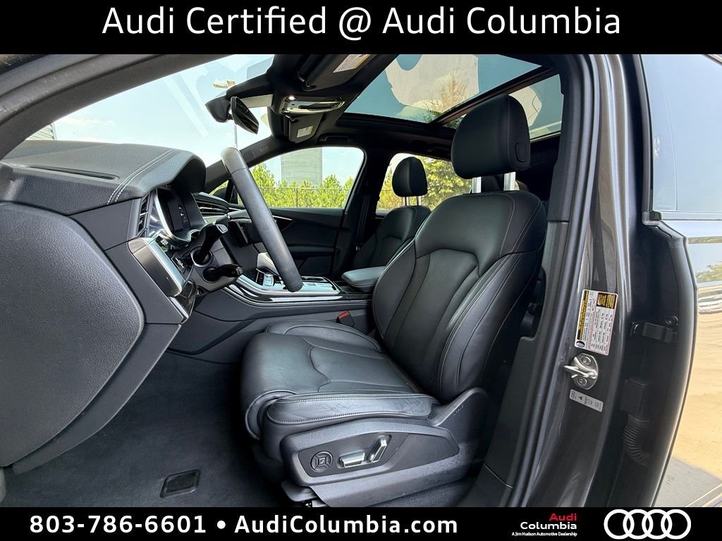 Used 2025  Audi 55 Prestige image 5