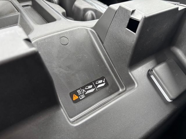 New 2026 Summit White GMC Elevation image 30