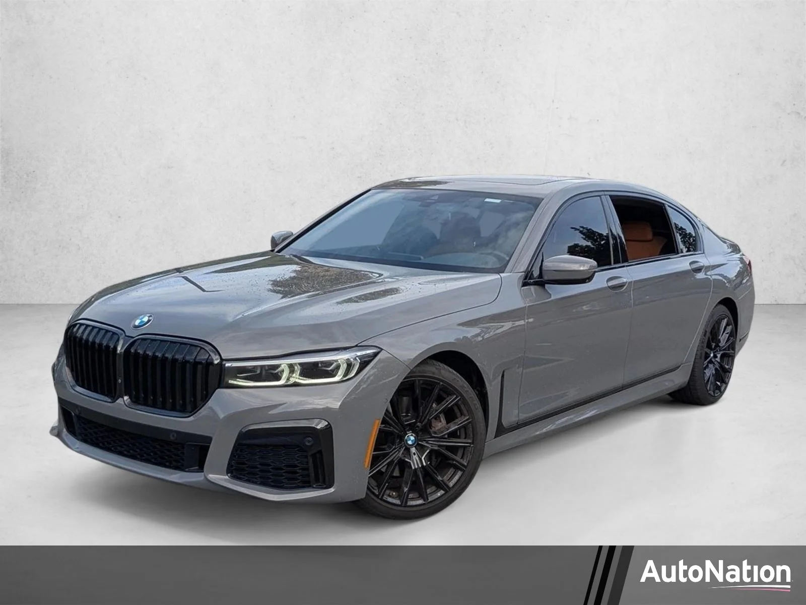 2022 BMW 7 Series 740i's photo