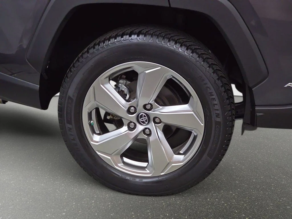 Used 2019 Gray Toyota Limited image 35