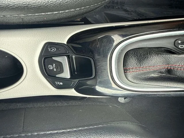 Used 2020 Blue Jeep Limited image 28