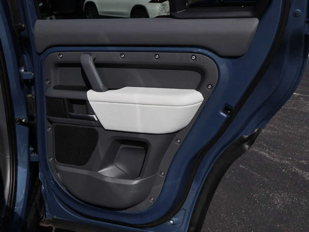 New 2026 Blue Land Rover X-Dynamic SE image 14