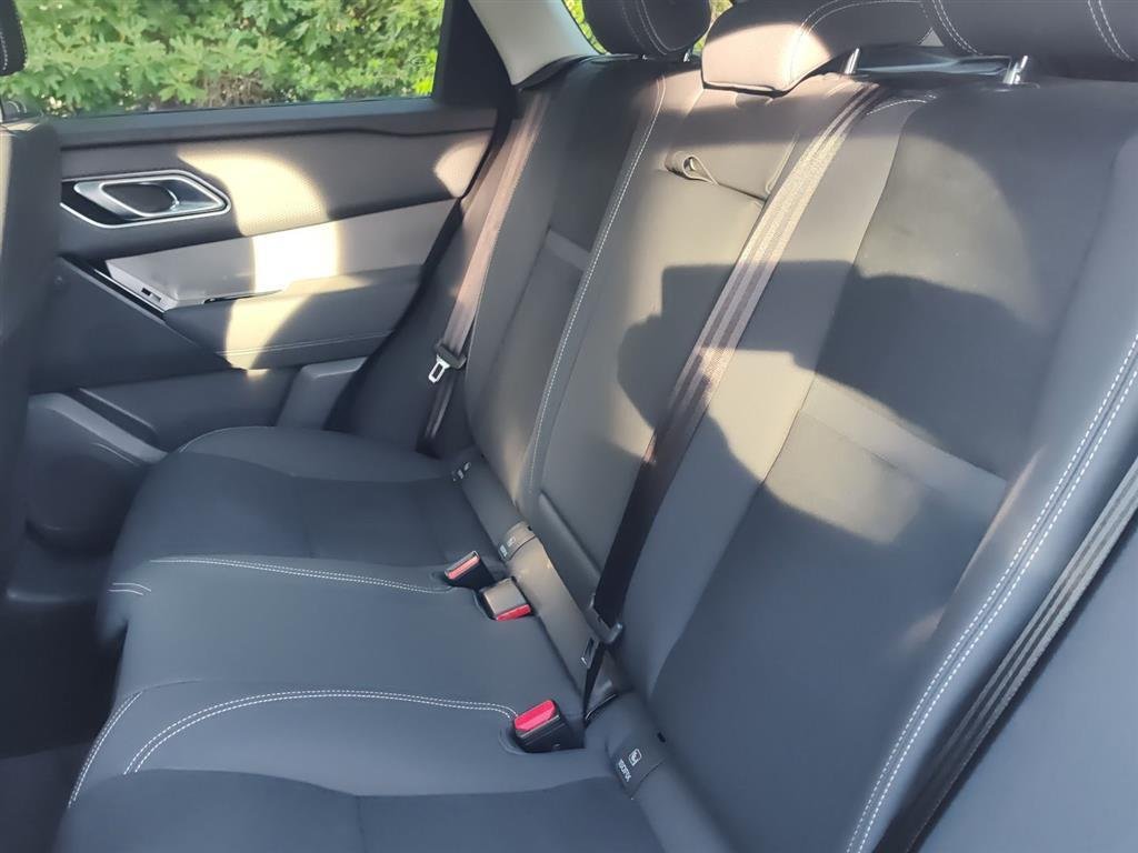 Used 2019 Fuji White Land Rover P250 image 15