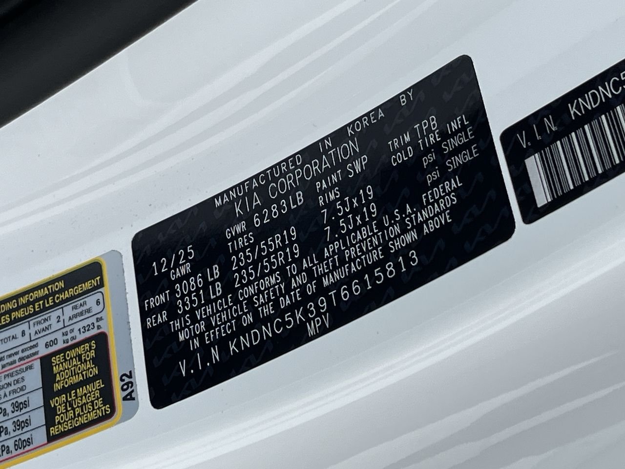 New 2026 Snow White Pearl Kia EX image 33