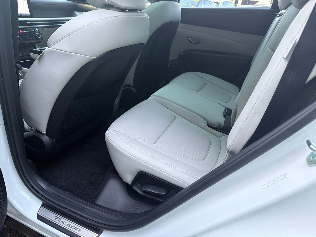 Used 2025 White Hyundai Limited image 21