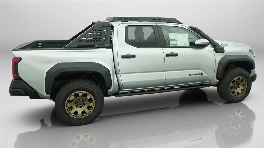 New 2026 Celestial Silver Metallic Toyota Trailhunter image 38