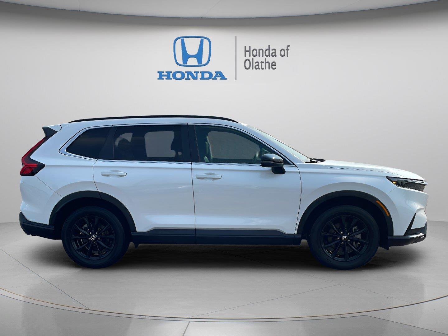 Certified Used 2025 Platinum White Pearl Honda Sport-L image 2