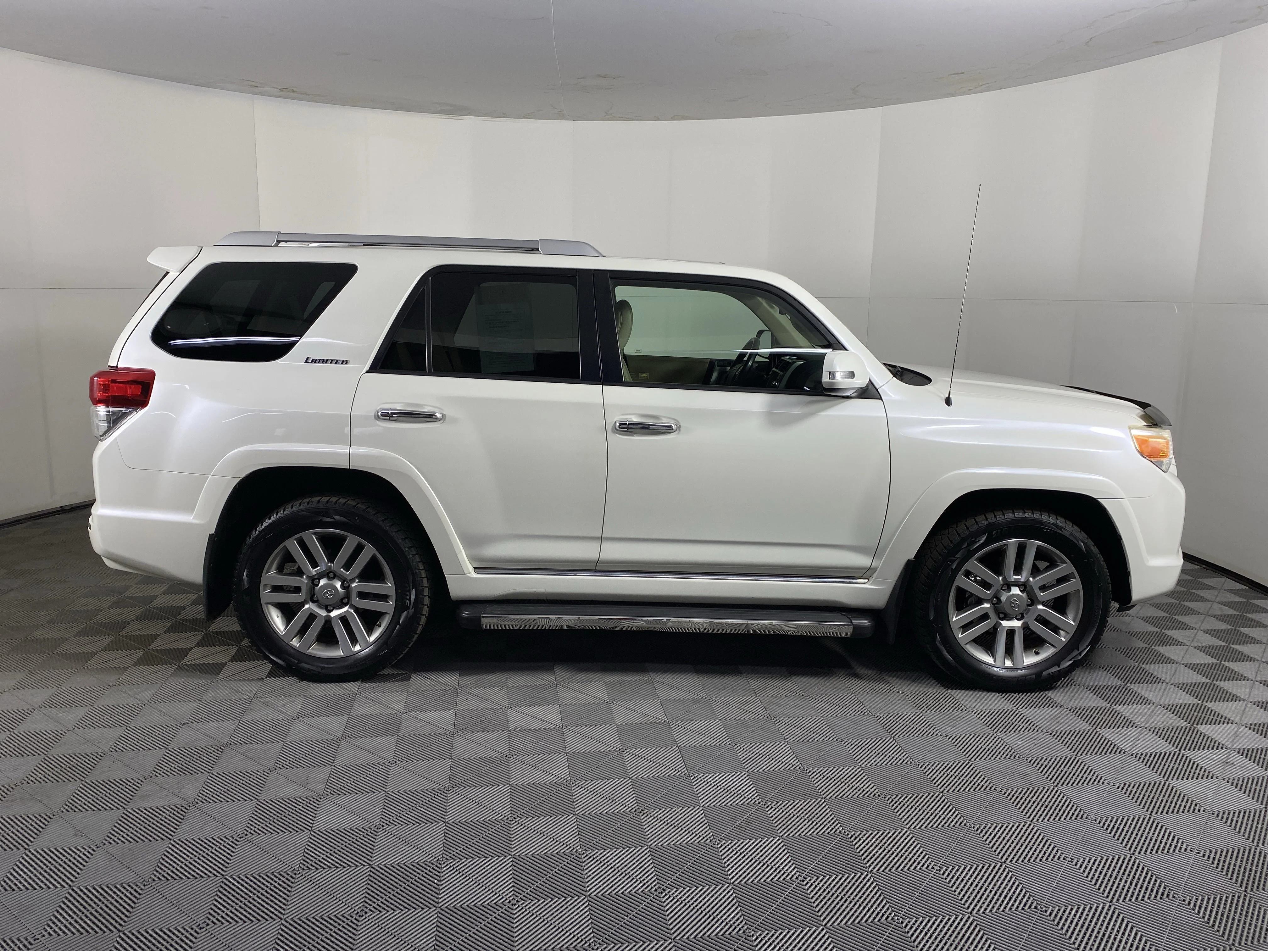 Used 2011 Blizzard Pearl Toyota Limited image 7