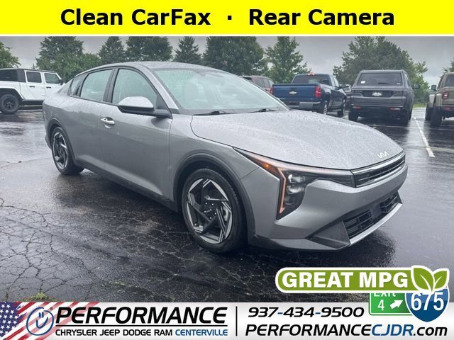 2025 Kia K4 EX AT's photo