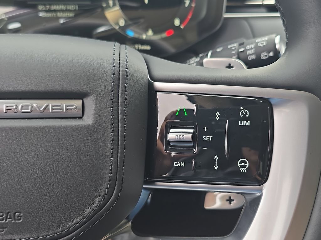 2025 Land Rover Range Rover SE - Photo 19