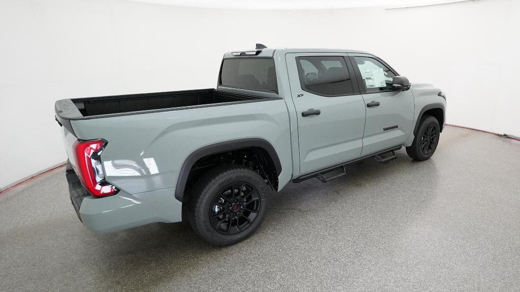 New 2026 Lunar Rock Toyota SR5 image 18