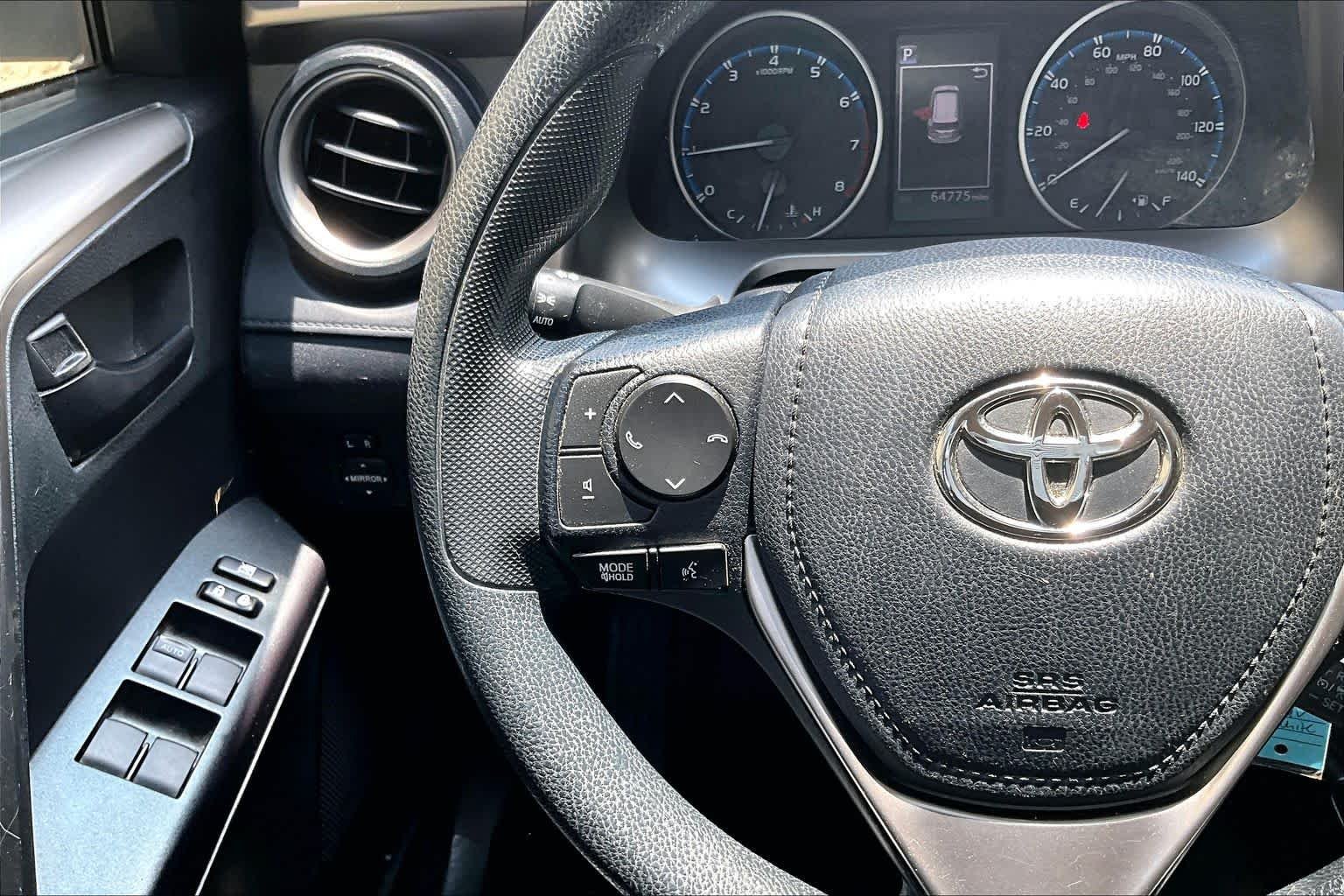 Used 2018 Super White Toyota LE image 24
